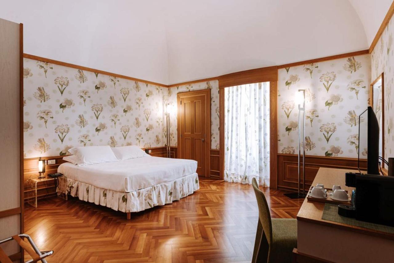 Santa Rosa Relais Hotel Noci Kültér fotó