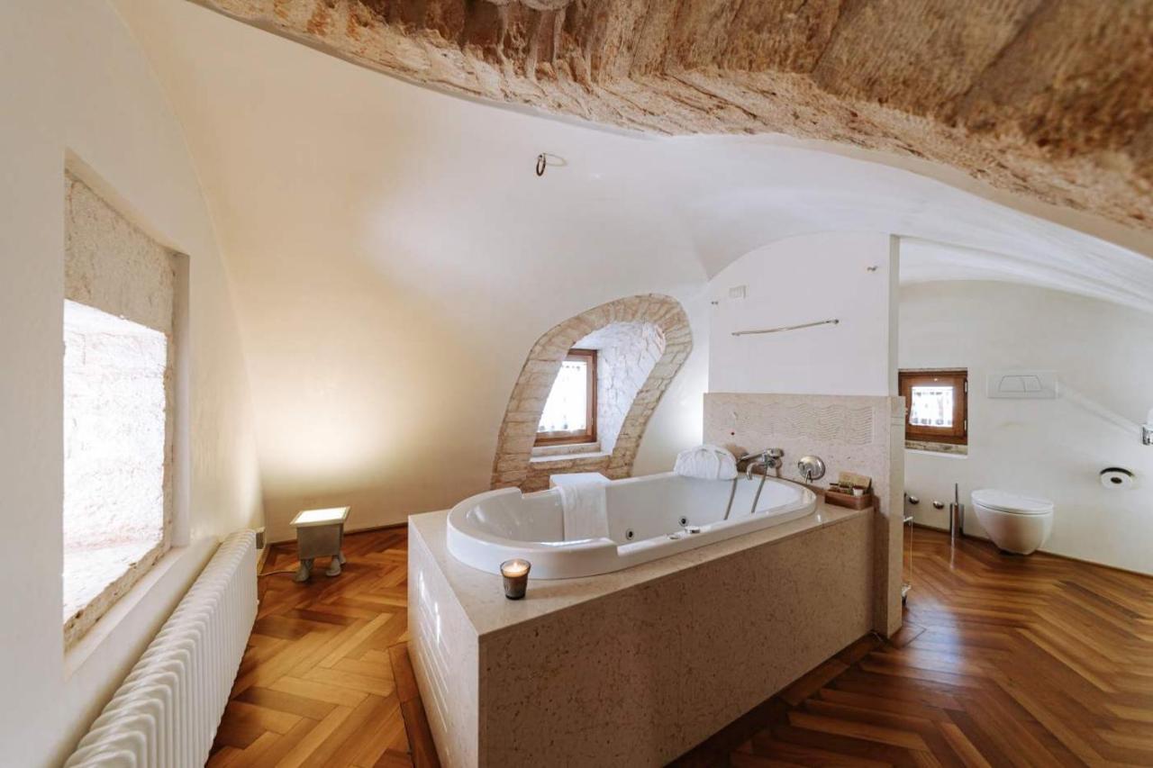 Santa Rosa Relais Hotel Noci Kültér fotó