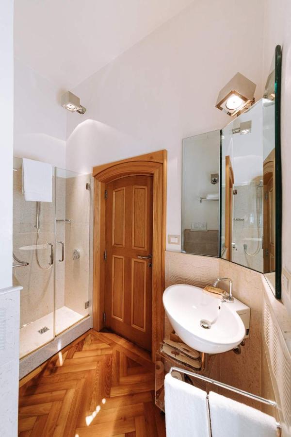 Santa Rosa Relais Hotel Noci Kültér fotó