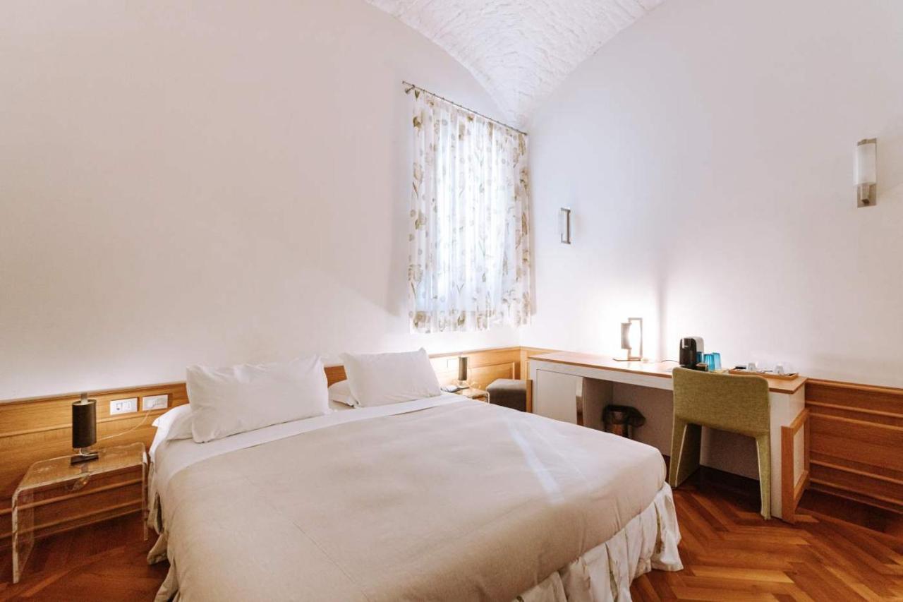 Santa Rosa Relais Hotel Noci Kültér fotó
