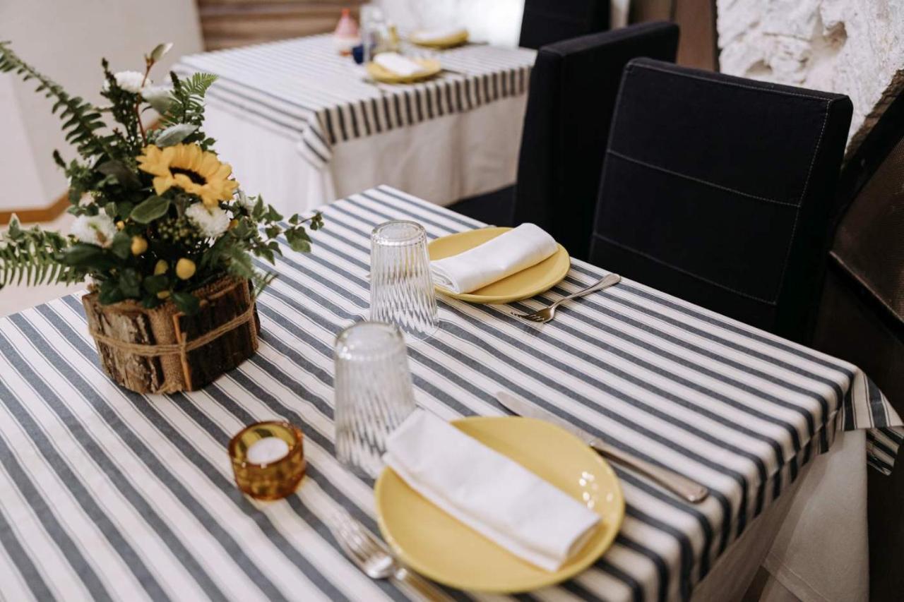 Santa Rosa Relais Hotel Noci Kültér fotó