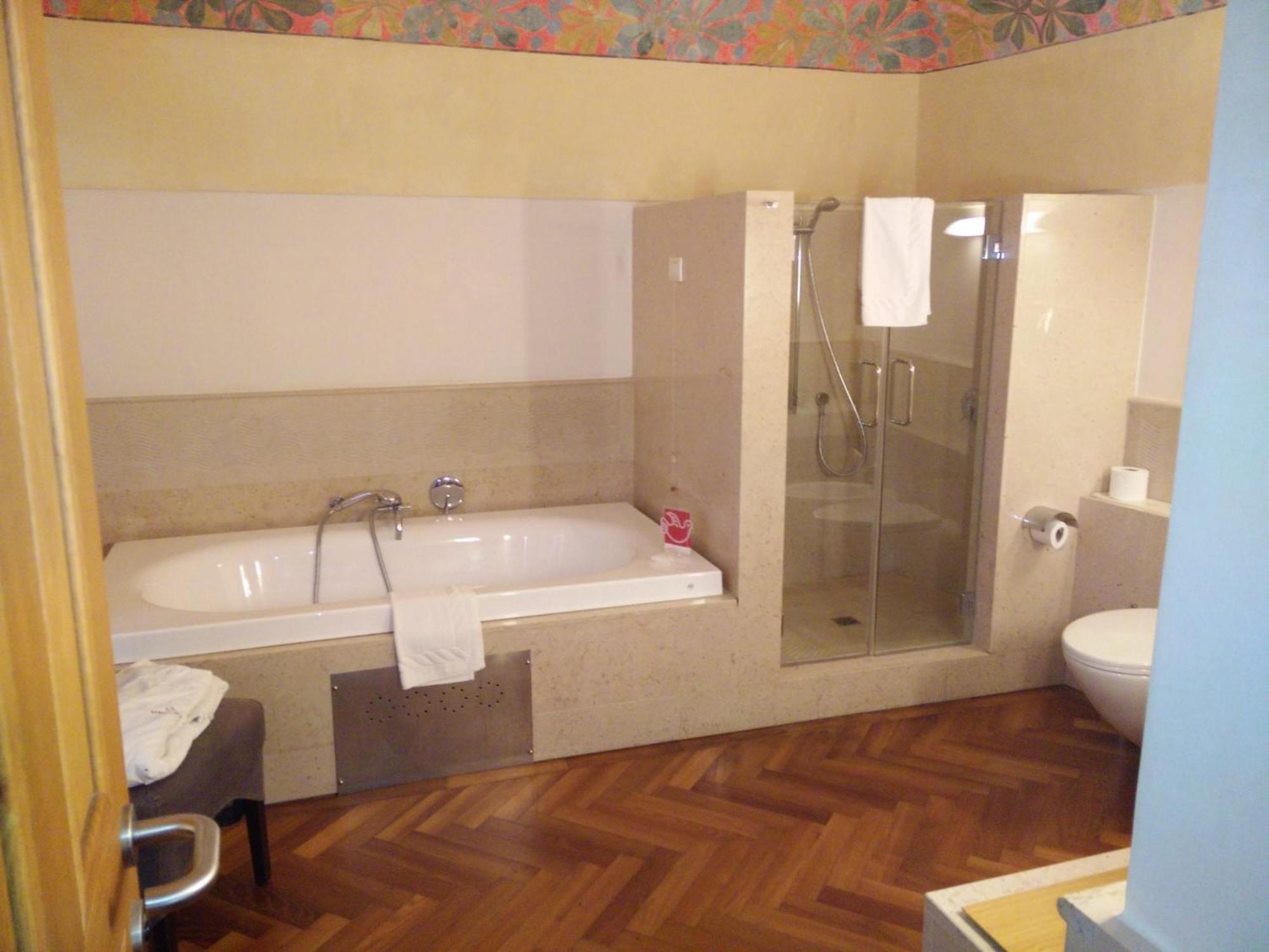 Santa Rosa Relais Hotel Noci Kültér fotó